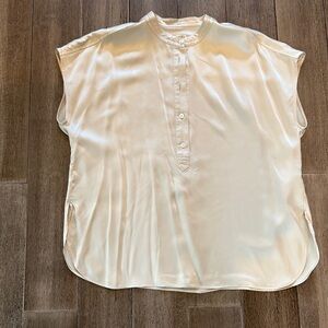 Banana Republic Cream Dolman Sleeve Blouse